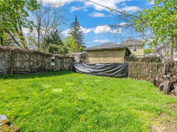 113 Lark St, Rochester, NY 14613