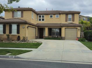 936 McCall Cir, Corona, CA 92881