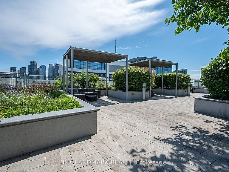 525 Adelaide St W #LPH31 — Photo 3
