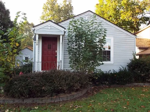 124 W South St, Aurora, MO 65605