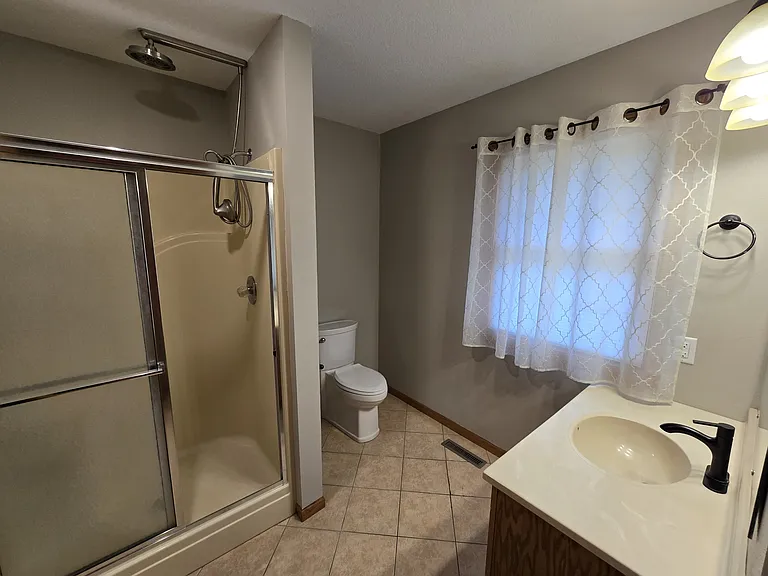 4710 Donald Dr — Photo 48