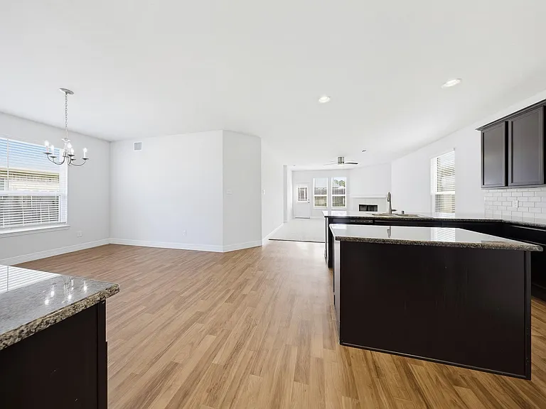 40615 Guillemont Ln — Photo 8