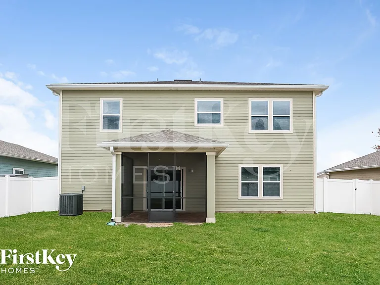 1300 Kendall Dr — Photo 14