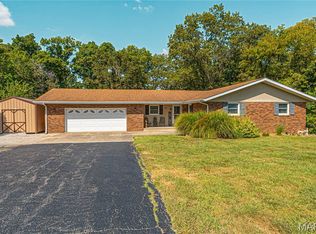 4255 State Route 160, Highland, IL 62249