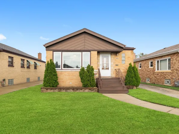 9805 S Utica Ave, Evergreen Park, IL 60805