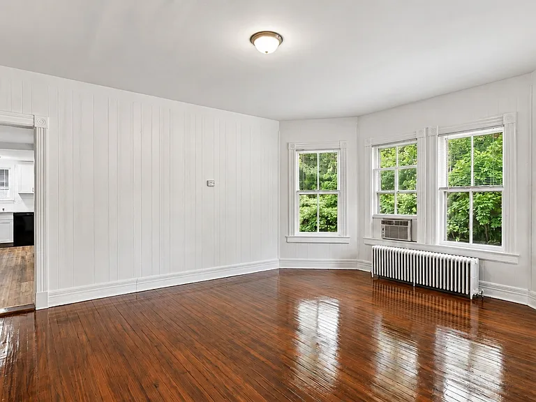 376 Montauk Hwy — Photo 6