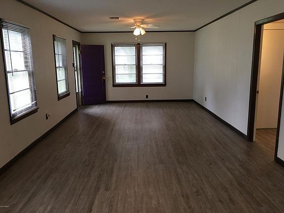 2nd image of 1704 Julia St