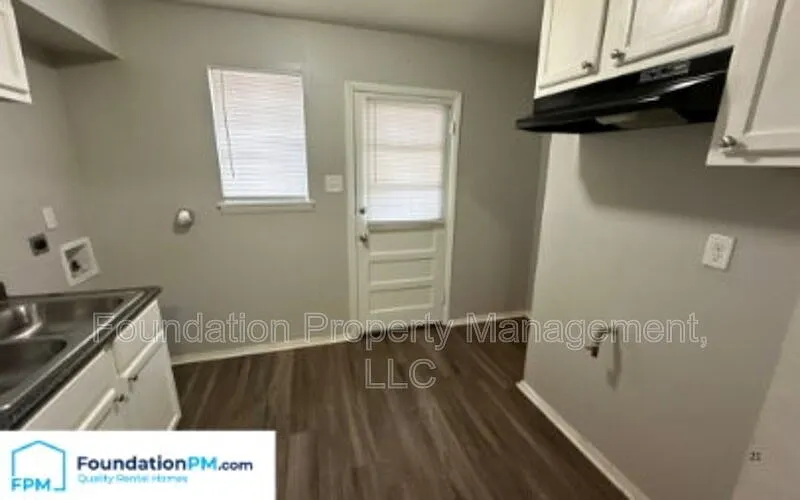 2 bed, 1.0 bath, 950 sqft, $825 — Photo 4