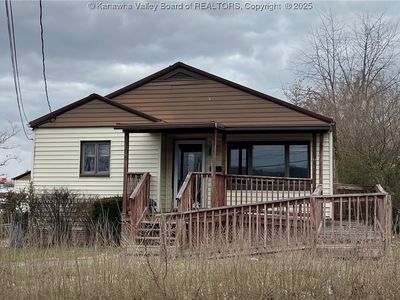108 Circle Dr, Cross Lanes, WV, 25313