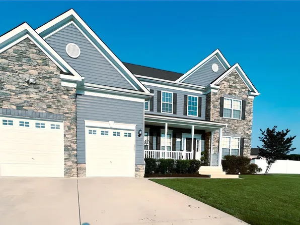 1005 Maiden Grass Dr, La Plata, MD 20646