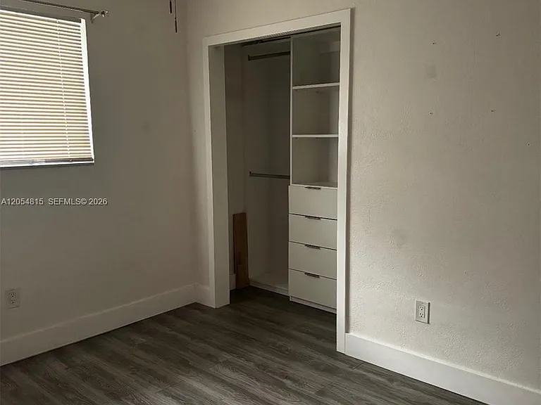 502 NE 163rd St — Photo 7