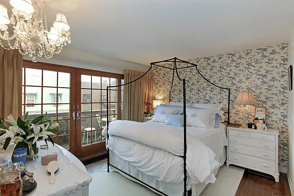 Sold by Corcoran | media 26