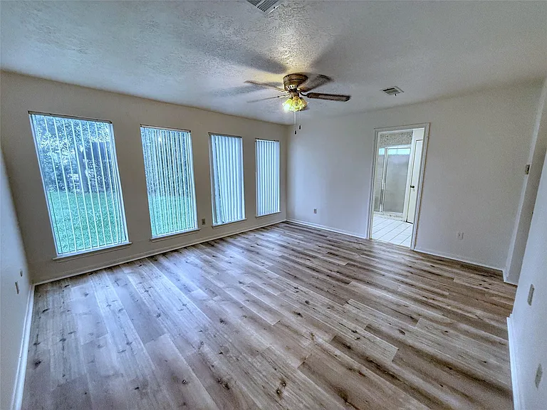 13103 Holston Hills Dr — Photo 13