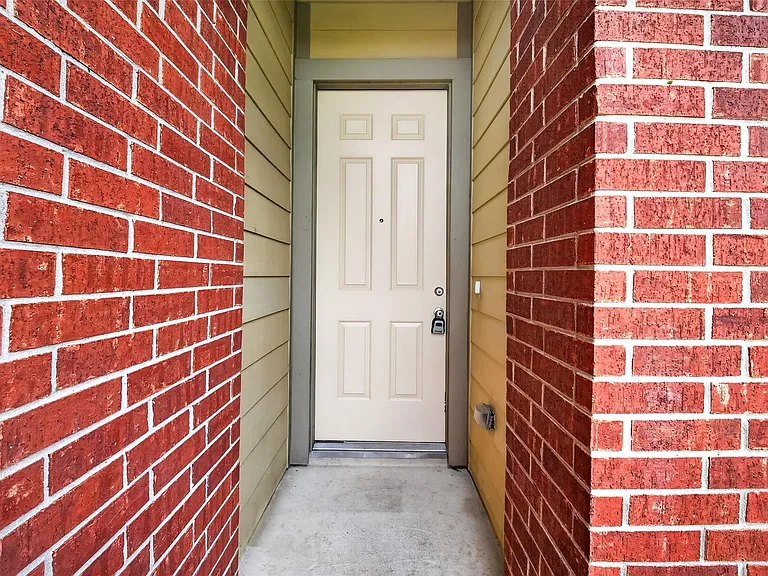 3714 Glover Meadows Ln — Photo 3