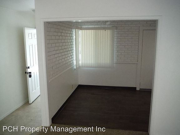 5th image of 6806 Van Maren Ln