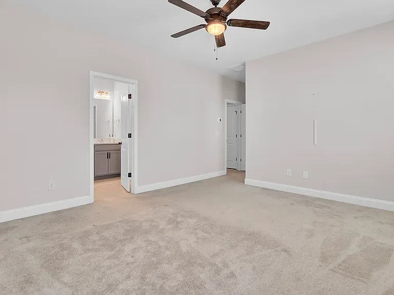 115 Hawthorne Landing Dr — Photo 19