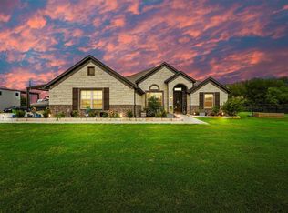 210 Cornstalk Way, Van Alstyne, TX 75495