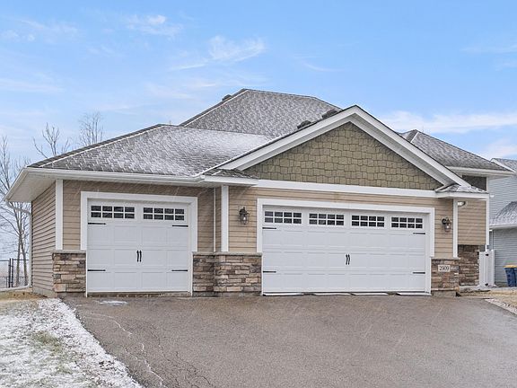 2nd image of 2909 Hanson Ct