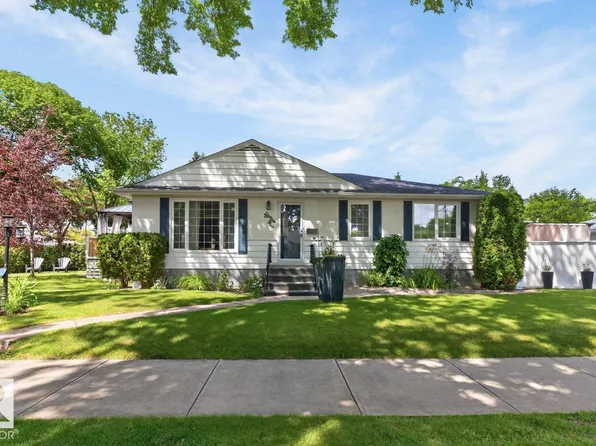 7724 97th Ave NW, Edmonton, AB T6C 2B5