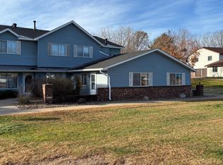 1640 Helena Rd N, Saint Paul, MN 55128