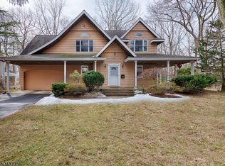 22 Maple Way, Mountain Lakes, NJ 07046