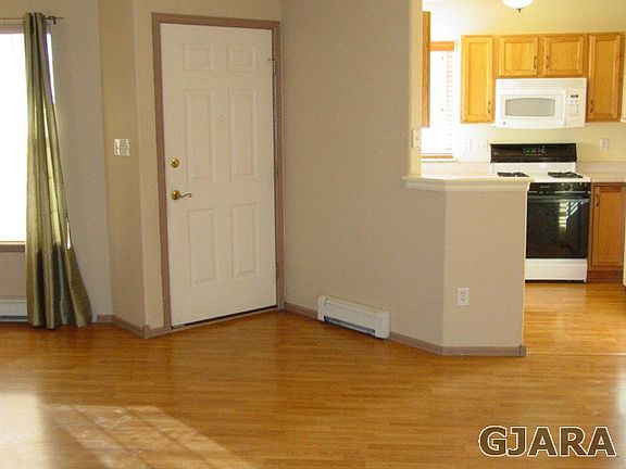 3rd image of 2494 Wellington Ct