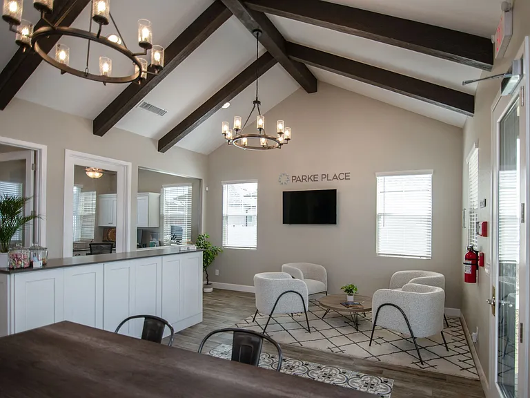 Leasing Center