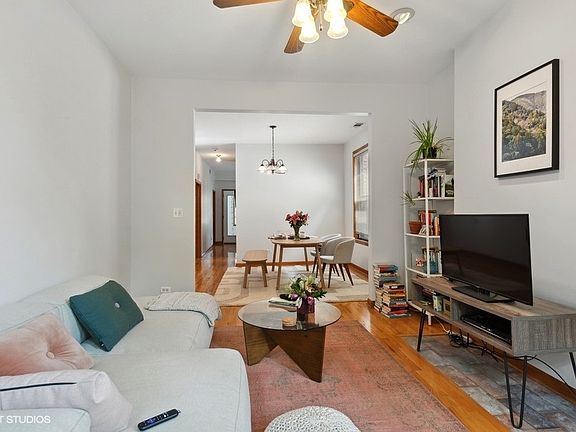 4th image of 2633 N Richmond St
