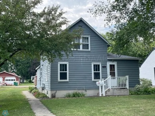 715 11th St N, Breckenridge, MN 56520
