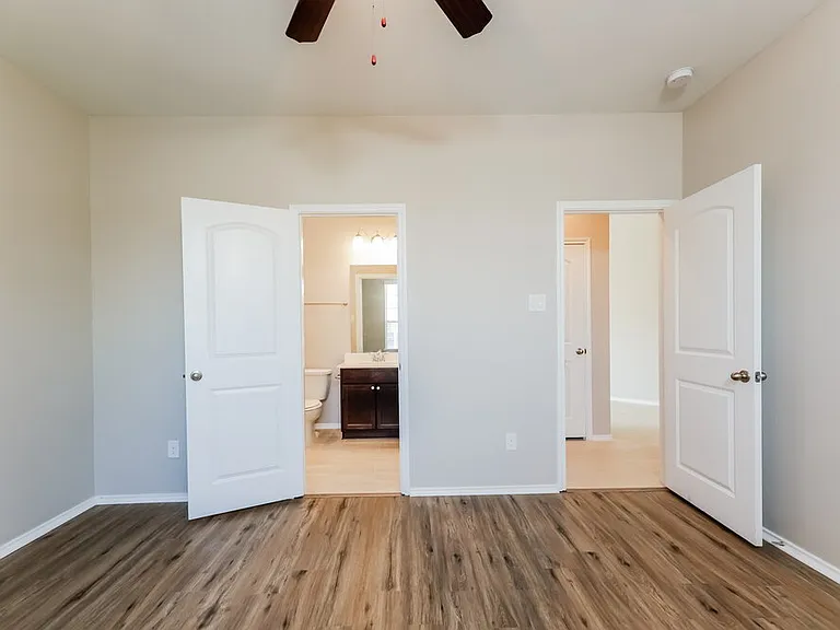 5647 Claymore Meadow Ln — Photo 10