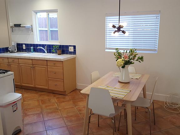 3rd image of 1958 S Robertson Blvd APT 3