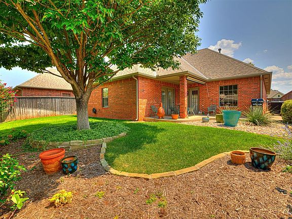 4th image of 5209 NW 123rd St