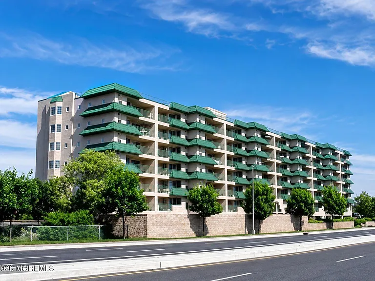 422 Ocean Blvd N #5C — Photo 3