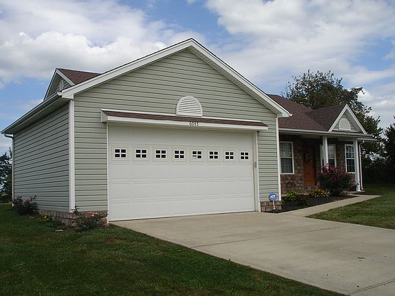 2nd image of 6043 Lonetree Way