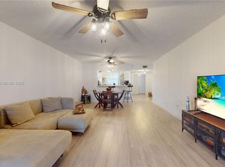 10208 NW 24th Pl APT 101, Sunrise, FL 33322