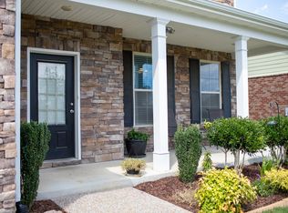 5833 Napa Valley Dr, Smyrna, TN 37167