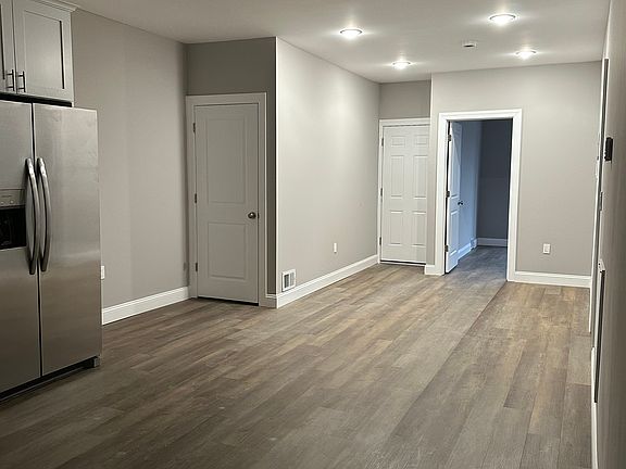 5th image of 85 3rd St APT 1