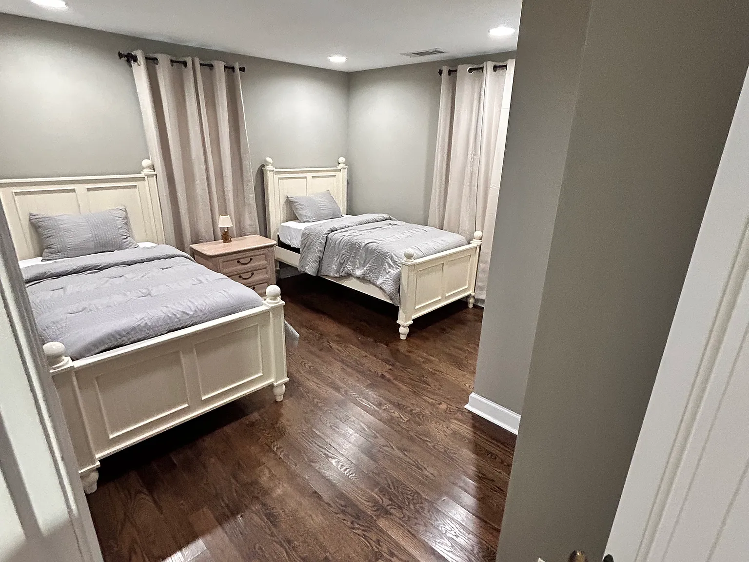 4 bed, 2.5 bath, 2149 sqft, $2,550 — Photo 4