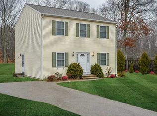 6 Voltage St, Westerly, RI 02891