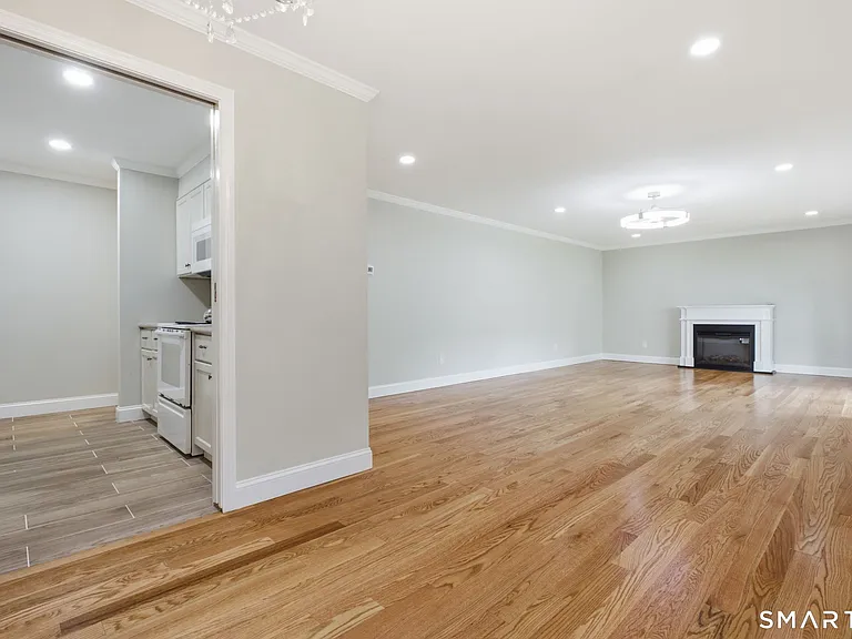 247 Hamilton Ave #3 — Photo 3