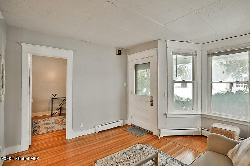 3rd image of 106 Arcadia Avenue