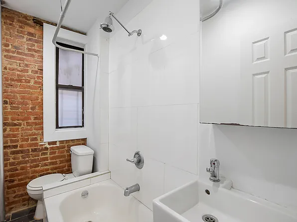 507 West 159th Street image 4 of 4