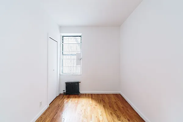 Rented by Sky Management | media 32