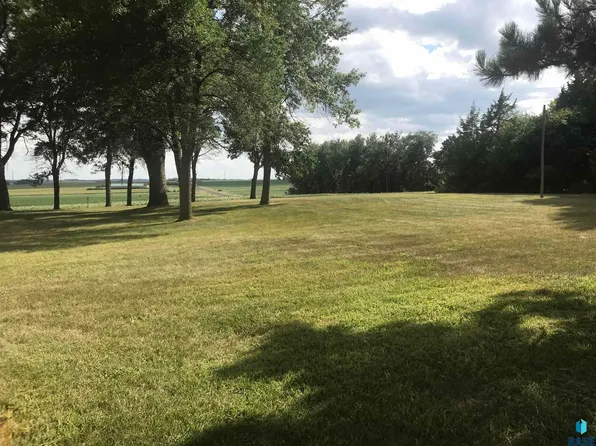 25966 486th Ave, Valley Springs, SD 57068