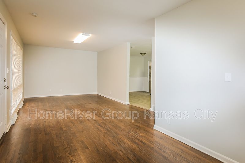 409 Lacy Ln, Belton, MO 64012 Zillow