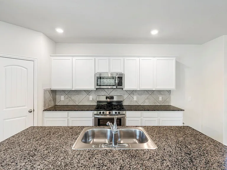 28068 Dove Chase Dr — Photo 13