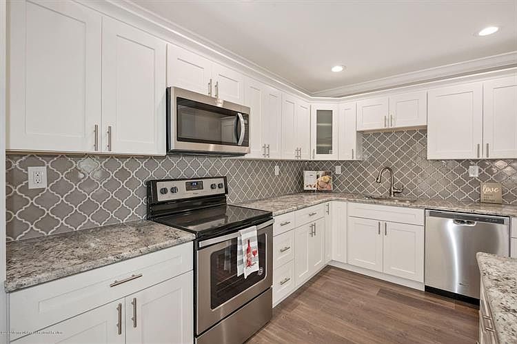 1st image of 72A Patrick Henry Sq #1000