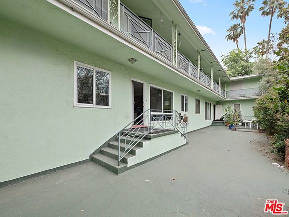3rd image of 1205 N Hayworth Ave
