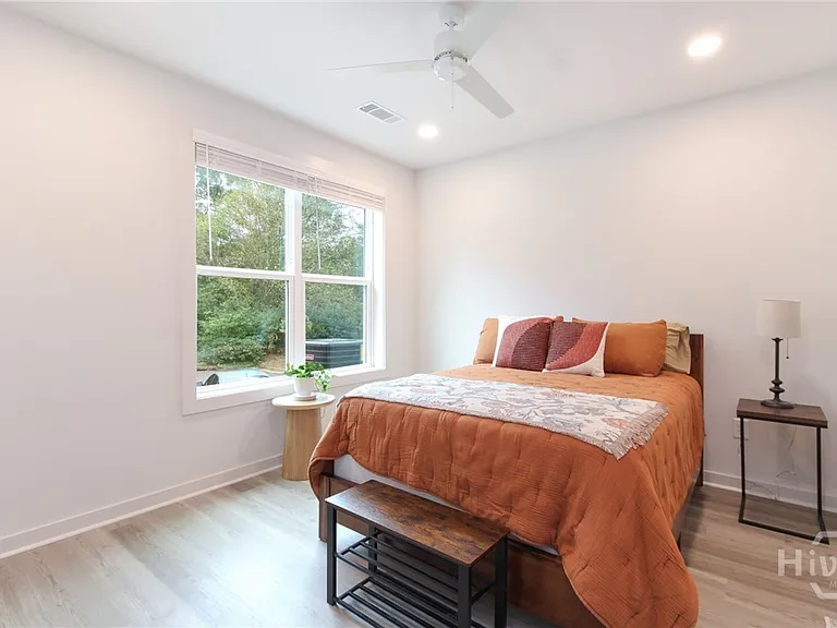 240 Martha Dr #120 — Photo 8