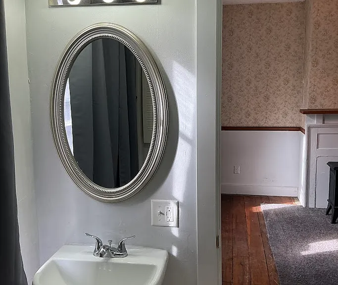 109 S Morton Ave #B — Photo 4